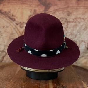 Red Crown 🎩❤️